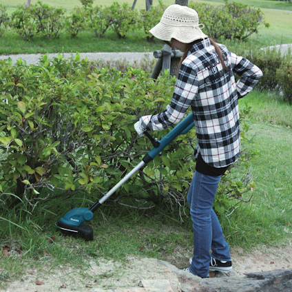 GRÄSTRIMMER NAKEN 18V