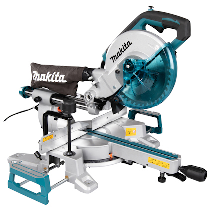 Kap- och gersåg med blåfärgat klinga och svart handtag, märkning "Makita" på både sågen och dammpåsen.