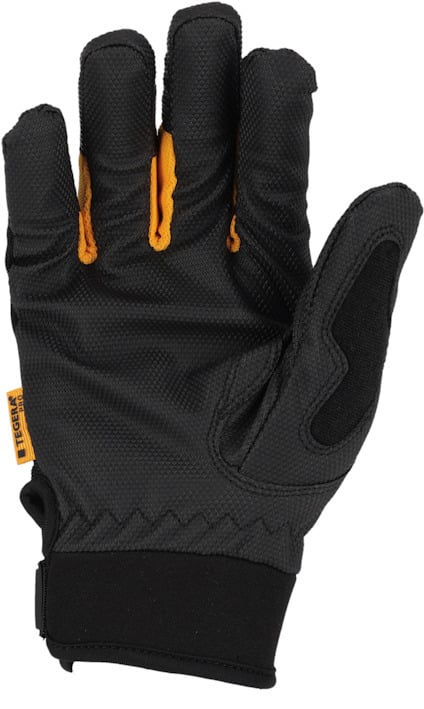 Svart handske med oranga detaljer och kardborrestängning runt handleden.