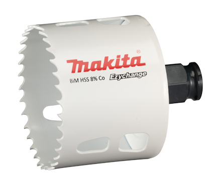 Cylindrisk vit hålsåg med tandad kant, text "Makita BiM HSS 8% Co Ezychange" i rött och svart, svart adapter i ena änden.
