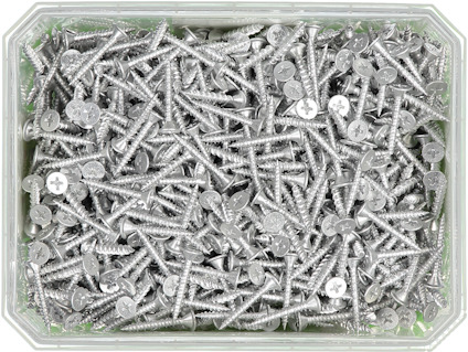 Låda fylld med många små silverfärgade skruvar med korsspår.