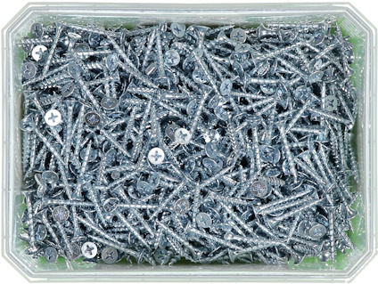 Rektangulär behållare fylld med många silverfärgade skruvar med stjärnskårade huvuden.