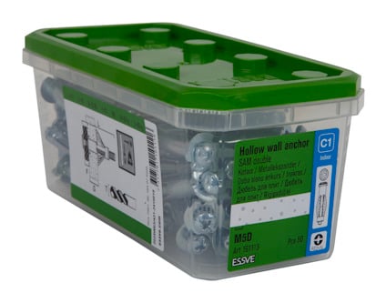Förpackning med hålväggsankare, grön lock, etikett: "Hollow wall anchor", ESSVE, C1 inomhus, M5D, Art 191113, Pcs 50.