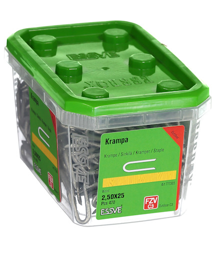 Plastlåda med grönt lock innehållande 470 stålklammer, märkning "ESSVE Krampa 25 mm".
